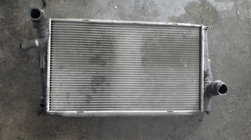 Radiator apa bmw 320 d 781024303