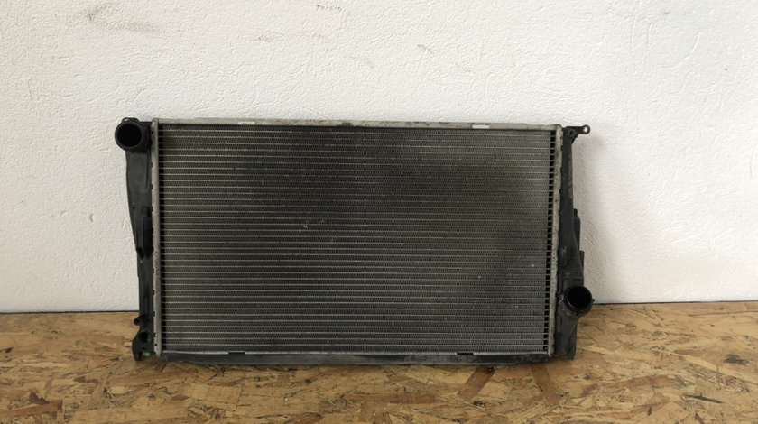 Radiator apa BMW E87 123d hatchback 2008 (781029101)