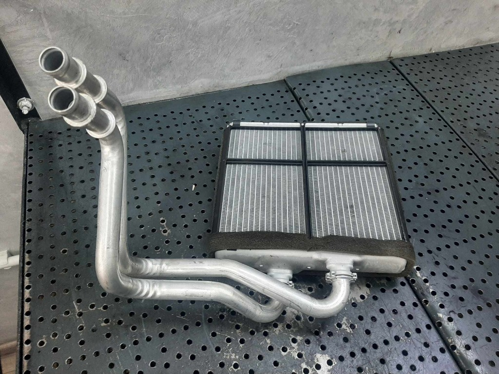 Radiator apa bord mercedes c-class w204 2008