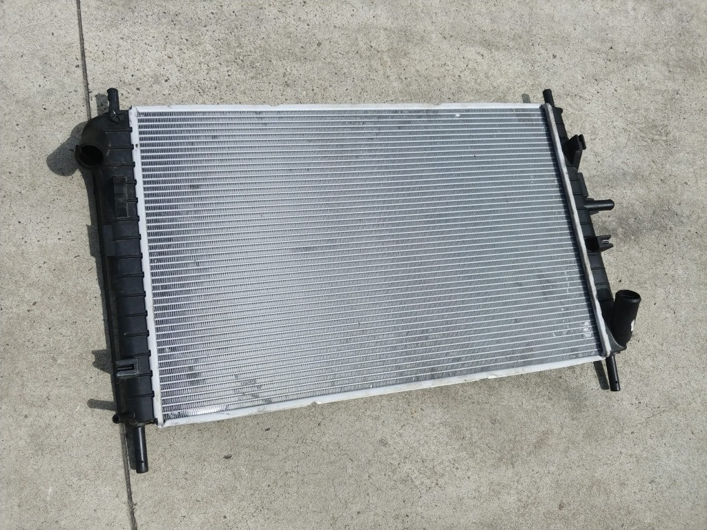 Radiator apa ford mondeo 3 mk3 xs7h-8005-ed