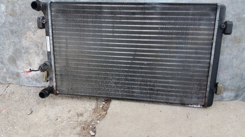 Radiator Apa Golf IV Audi A3 Octavia Bora Leon Toledo Cod:1J0121252N Diesel si Benzina