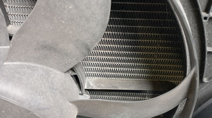 Radiator Apa Intrarile in Diagonala Volkswagen GOLF V Variant 2007