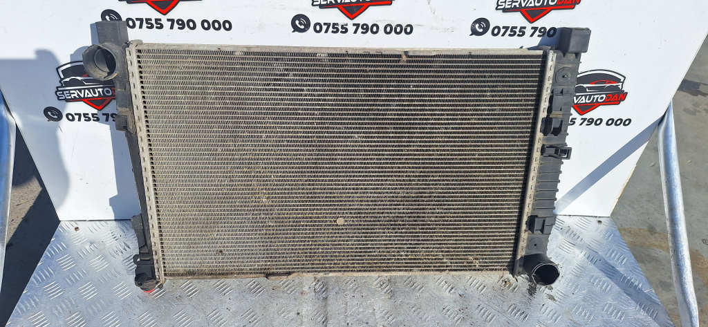 Radiator apa Mercedes-Benz C-Class (2001-2007) [W203] 2.2 Motorina 2002, A2035000603
