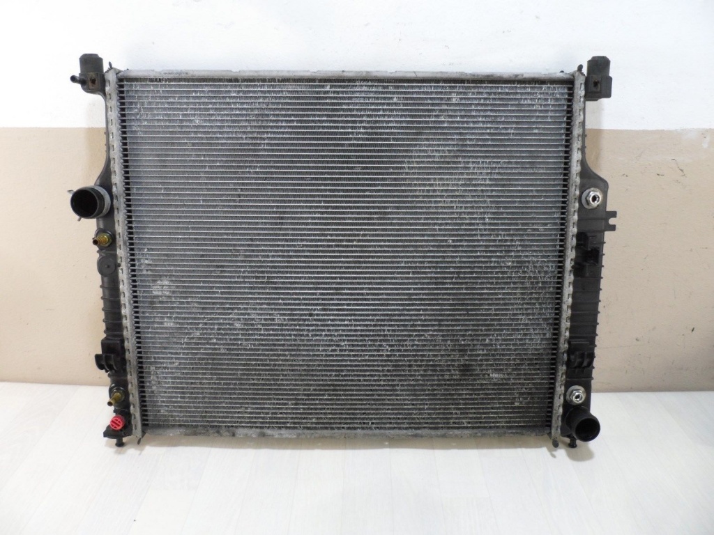 Radiator apa Mercedes R-CLASS W251 A2515000103 A2515000303 A2515000503