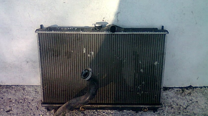 Radiator apa Mitsubishi Carisma