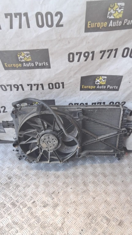 Radiator apa Opel ASTRA H 1.4 benzina an 2007 cod 13128801