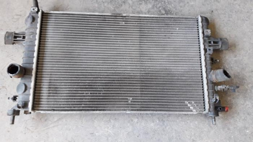 Radiator apa Opel Astra H 1.8 B an fab. 2006 - 2010