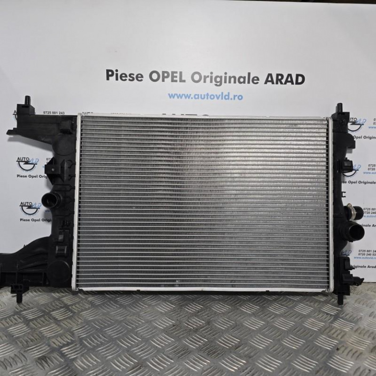 Radiator apa Opel Astra J 2009-2012 1.4T; 1.6T 5511082