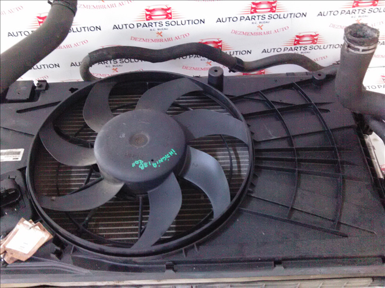 Radiator apa OPEL INSIGNIA 1.8B an fabr. 2011