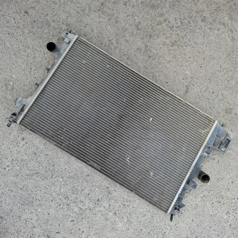 Radiator Apa Opel Vectra C 2002-2008 1.9 Cdti Motorina