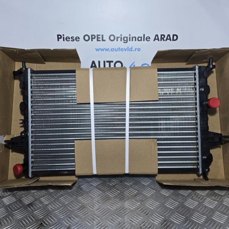 Radiator apa Opel Zafira A 1999-2005 1.4; 1.6; 1.8; 2.2 Compatibil cu toate motorizarile prezentate KS-02-0015
