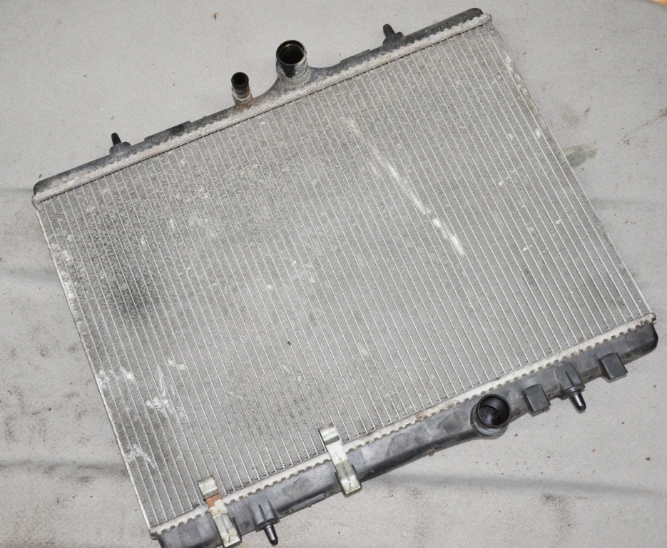 Radiator apa Peugeot 307 2.0 hdi 2000 - 2005