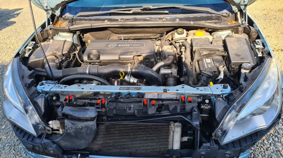 Radiator apa răcire motor Opel Astra J 1.7 cdti A17DTR A17DTJ