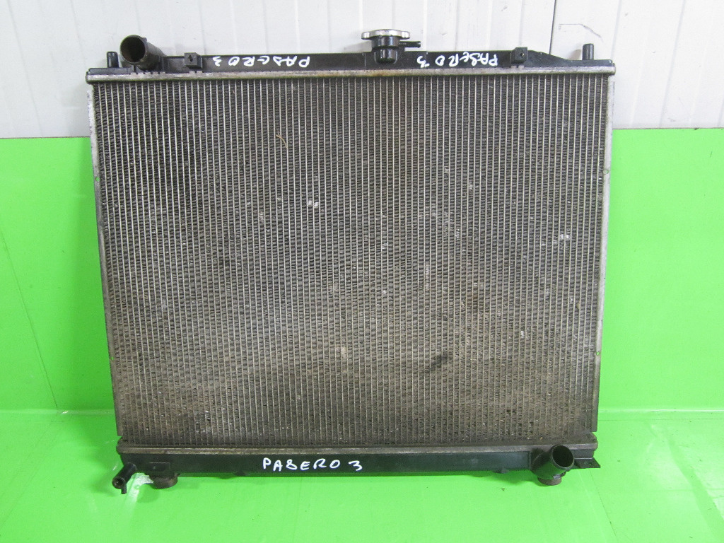 RADIATOR APA / RACIRE CUTIE MANUALA MITSUBISHI PAJERO III 3.2 DI-D 4X4 FAB. 1999 – 2007 ⭐⭐⭐⭐⭐