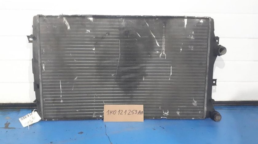 Radiator apa racire motor 7L6121253G Volkswagen Touareg 5.0/6.0 benzina W12 2003-2010