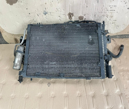 Radiator apa racire motor Audi A4 B5 [1994 - 1999] Avant wagon 5-usi 1.6 MT (101 hp)