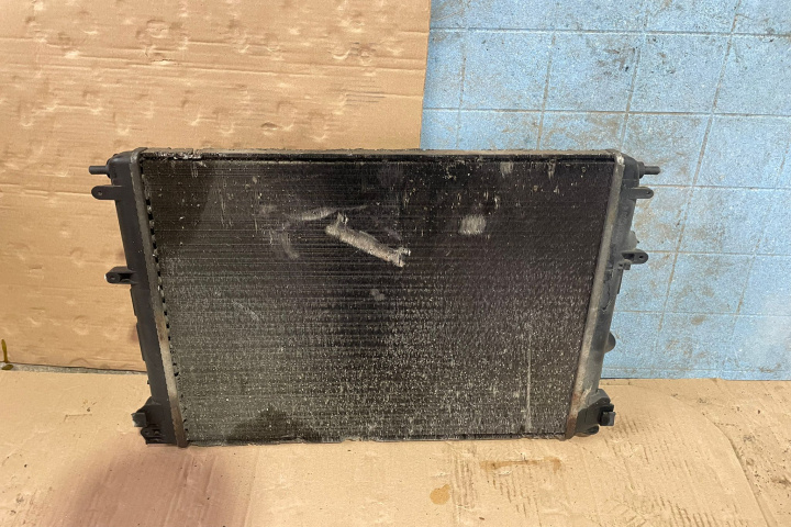Radiator apa racire motor Dacia Logan [facelift] [2007 - 2012] MCV wagon 1.4 MT (75 hp)