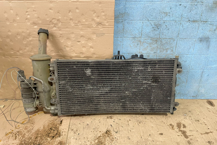 Radiator apa racire motor Fiat Punto 2 [1999 - 2003] Hatchback 1.2 MT (80 hp)