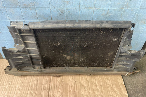 Radiator apa racire motor Renault Laguna [facelift] [1998 - 2001] Liftback 1.6 MT (108 hp)