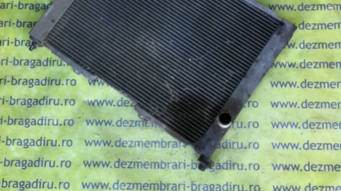 Radiator apa Renault Clio 2 [1998 - 2005] Hatchback 3-usi 1.5 DCI MT (82 hp) II (BB0/1/2_ CB0/1/2_)