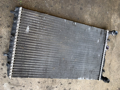 Radiator apa Seat Ibiza 3 [2002 - 2006] Hatchback 3-usi 1.4 MT (75 hp) IV (6L1)