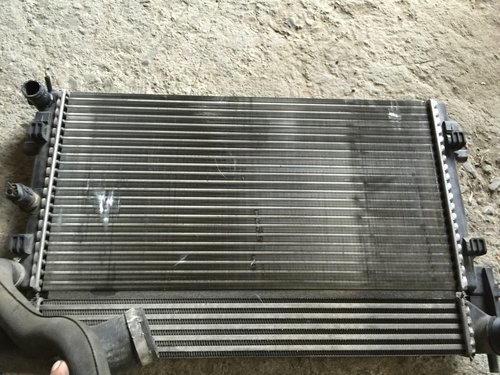 Radiator apa Skoda Fabia 1.6 TDI 2010 2011 2012 2013