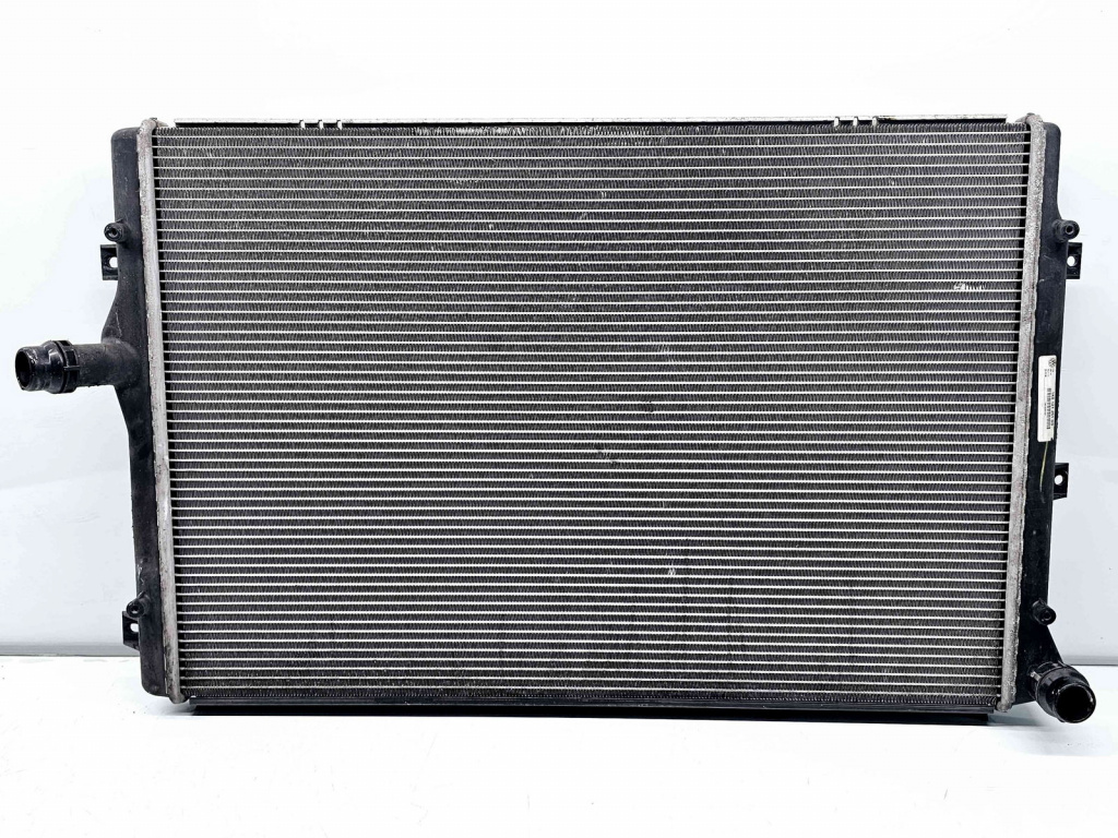 Radiator apa Skoda Octavia 2 (1Z3) [Fabr 2004-2013] Facelift 1K0121251DD 1.6 TDI CAYC 77KW / 105CP 1.6 TDI CAYC 77KW / 105CP