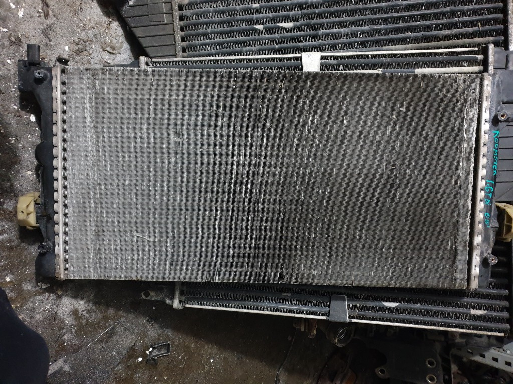 Radiator Apa Skoda Roomster 1.6 tdi CAYB cod 6R0121253 O