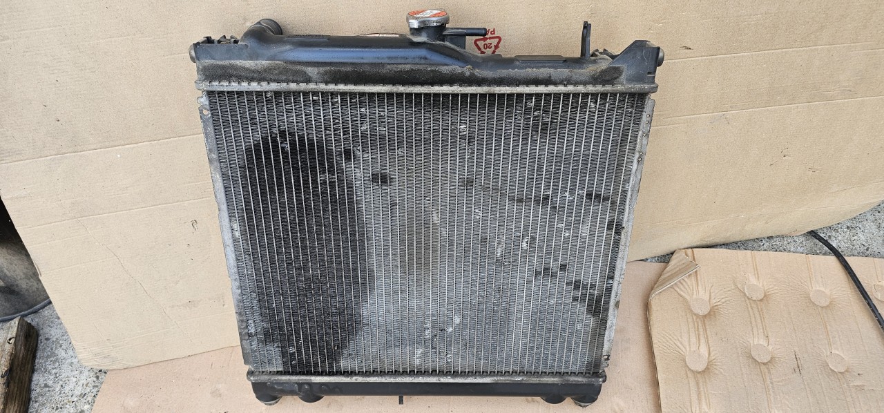 Radiator apa Suzuki Jimny 1.3 benzina 1998 1999 2000 2001 2002 2003 2004 2005