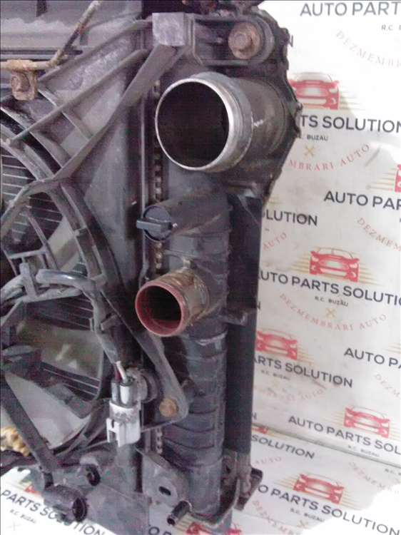 Radiator apa TOYOTA AVENSIS 2.0 D an fabr. 2011