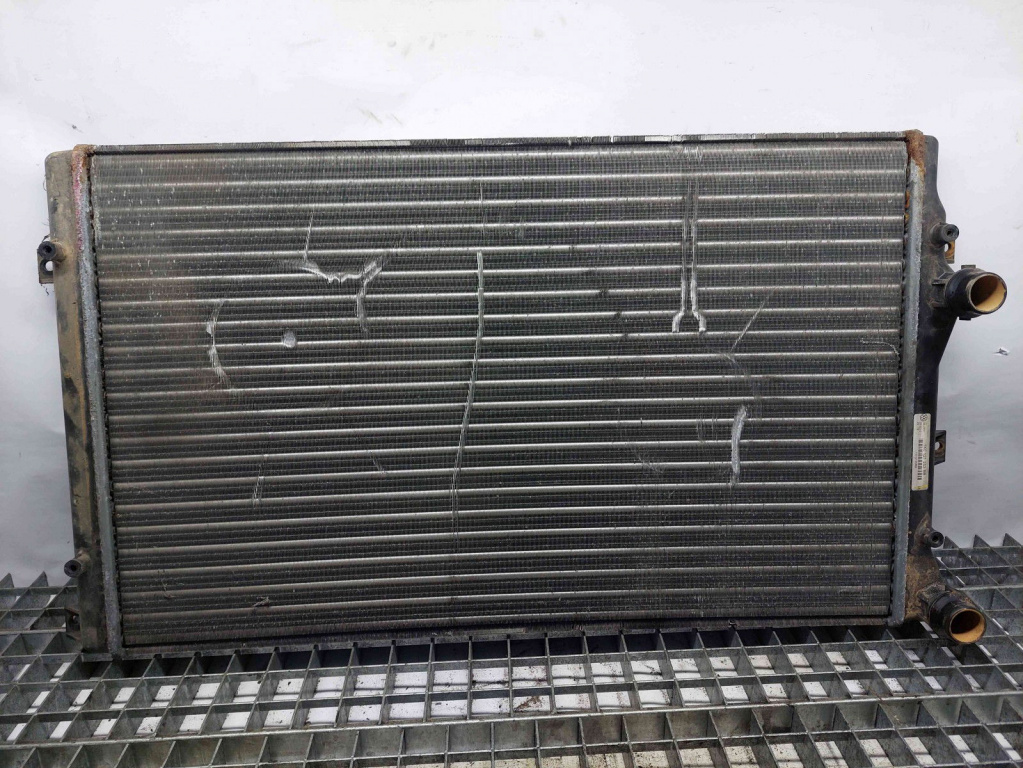 Radiator apa Volkswagen Golf 6 (5K1) [Fabr 2009-2013] 1K0121253BB 1.4 Benz CAXA 1.4 Benz CAXA 90KW / 125KW