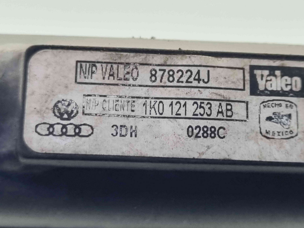 Radiator apa Volkswagen Jetta 3 (1K2) [Fabr 2005-2010] 1K0121253AB 1.9 TDI BXE77KW / 105CP 1.9 TDI BXE 77KW / 105CP