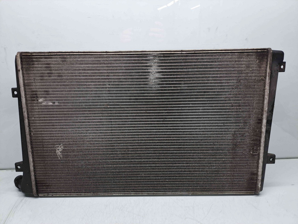 Radiator apa Volkswagen Passat B6 (3C2) [Fabr 2005-2010] 3C0121253S 1.9 TDI BLS 77KW / 105CP