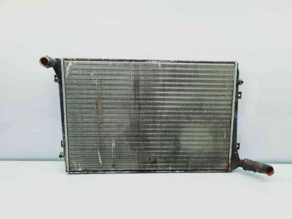 Radiator apa Volkswagen Passat B6 Variant (3C5) [Fabr 2005-2010] OEM 2.0 TDI BMP103KW / 2.0 TDI BMP 103KW /
