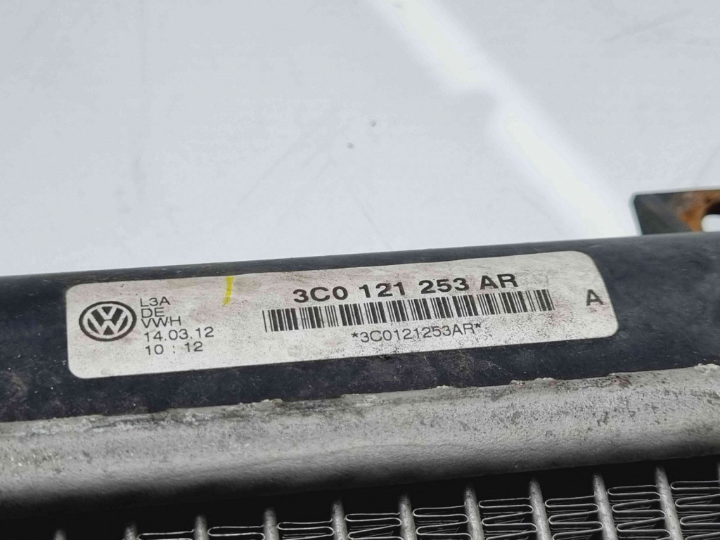 Radiator apa Volkswagen Passat CC (358) Facelift [Fabr 2012-2016] 3C0121253AR 2.0 TDI CFFB 103KW / 140CP 2.0 TDI CFFB 103KW / 140CP