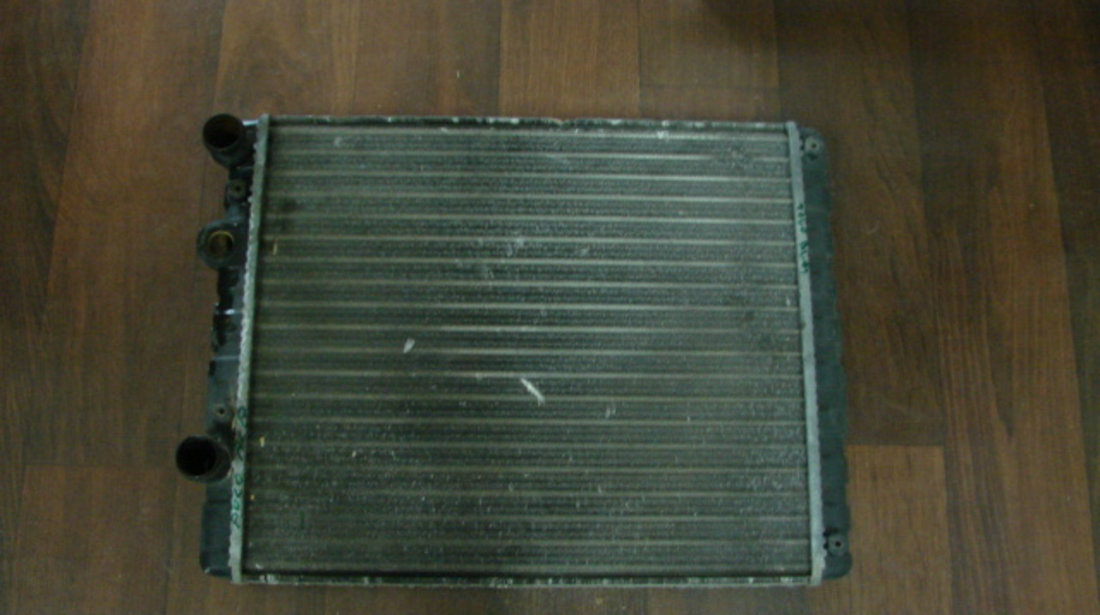 Radiator apa Volkswagen VW Polo 3 6N [1994 - 2001] Hatchback 3-usi 1.4 MT (60 hp) (6N1)