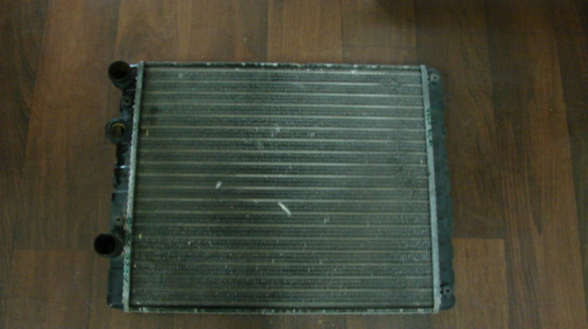 Radiator apa Volkswagen VW Polo 3 6N [1994 - 2001] Hatchback 3-usi 1.4 MT (60 hp) (6N1)