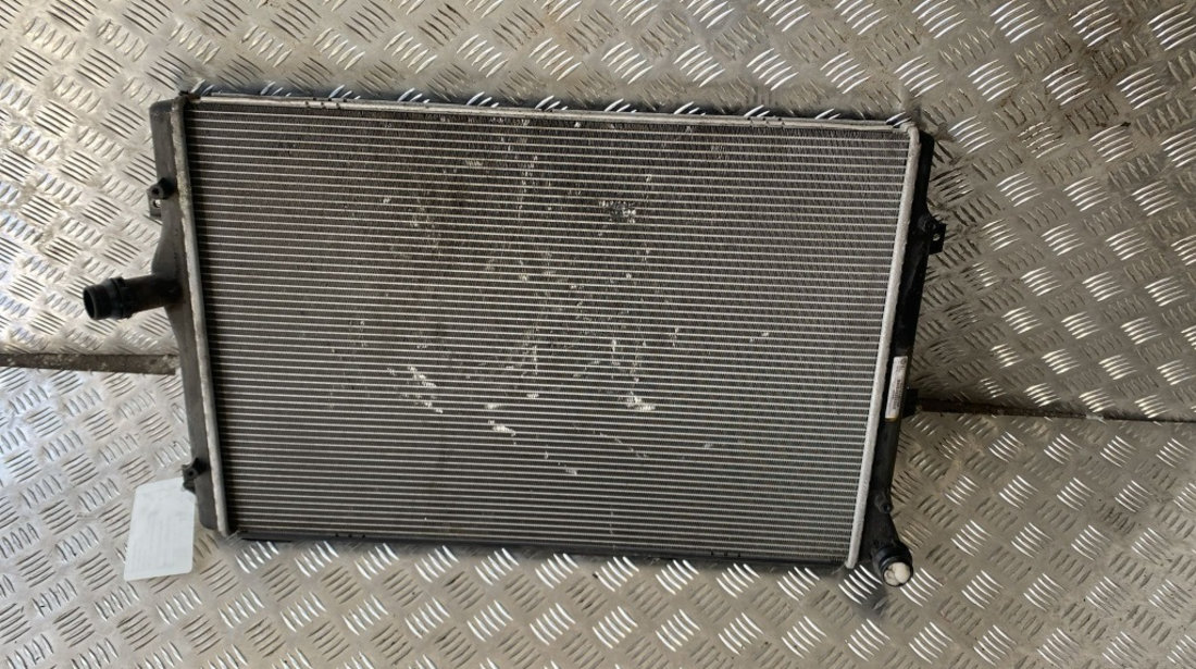 Radiator apa Vw Golf 6 1.6 TDI hatchback cod motor CAY ,an 2010 cod 1K0121251DD