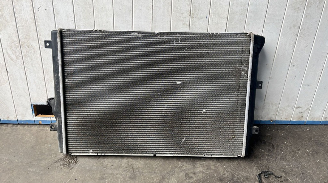 Radiator apa Vw Passat B6 1.6 TDI , transmisie manuala , cod motor CAYC , an 2010 cod 3AA121253