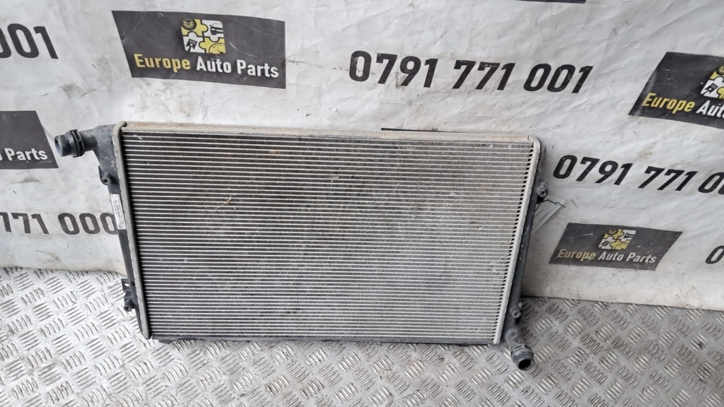 Radiator apa Vw Touran 1.9 TDI 105CP / 77 KW cod motor BLS transmisie manuala 6+1 an 2007 cod 1K0121251AK