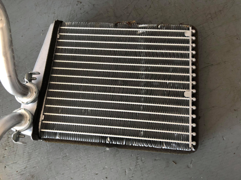 Radiator caldura mercedes a-class w169 668475r