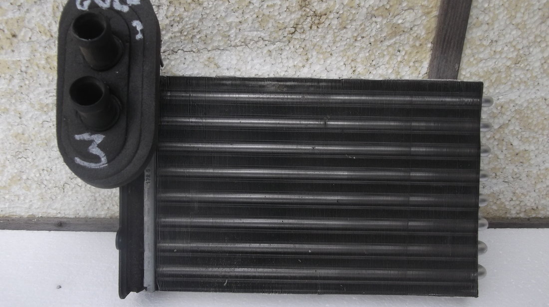 Radiator caldura vw golf 3   cod  1H1819031A