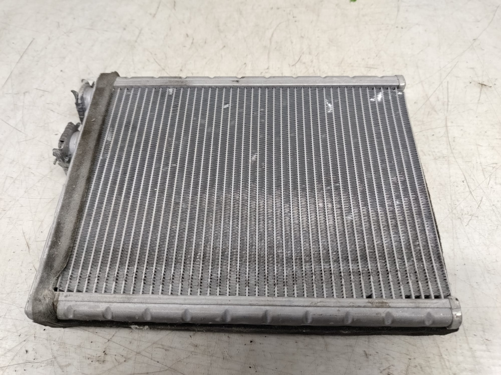 Radiator calorifer bord 7015011c30 Peugeot 2008 2 [2019 - 2023]