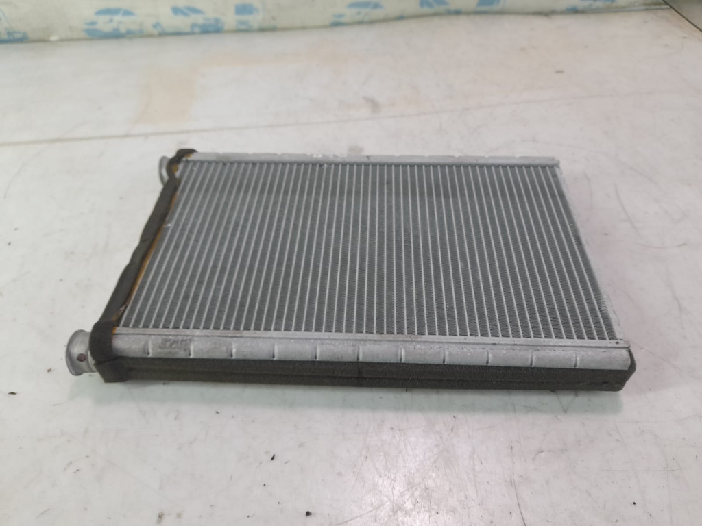 Radiator calorifer bord BMW Seria 3 E90 [facelift] [2008 - 2013] 2.0 d N47D20C xDrive