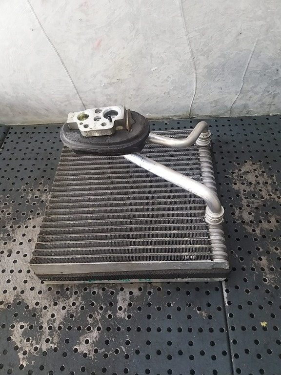Radiator calorifer clima bord audi a3 8p 1k0820679