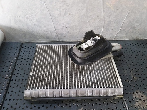 Radiator calorifer clima bord audi a6 c8 hh017001