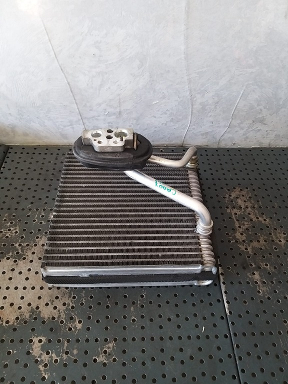 Radiator calorifer clima bord vw caddy 3 2k 1k0820679