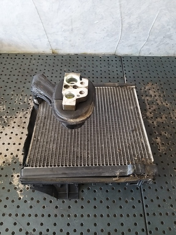 Radiator calorifer clima bord vw passat b6 3c 1k0820679