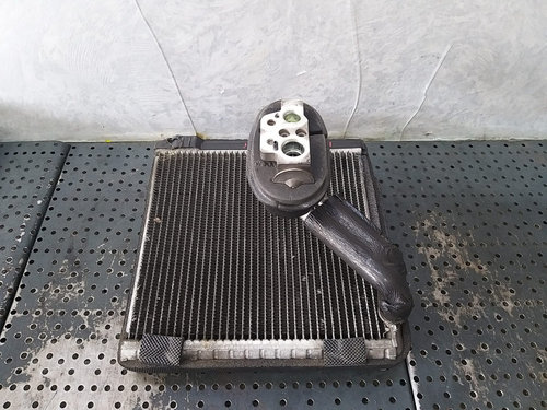 Radiator calorifer clima bord vw passat b6 3c 3c1820103b
