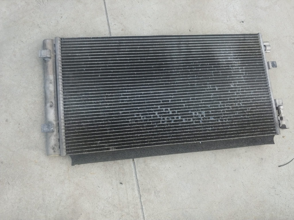 Radiator clima ac 1.5 dci renault scenic 3 megane 3 921100001r
